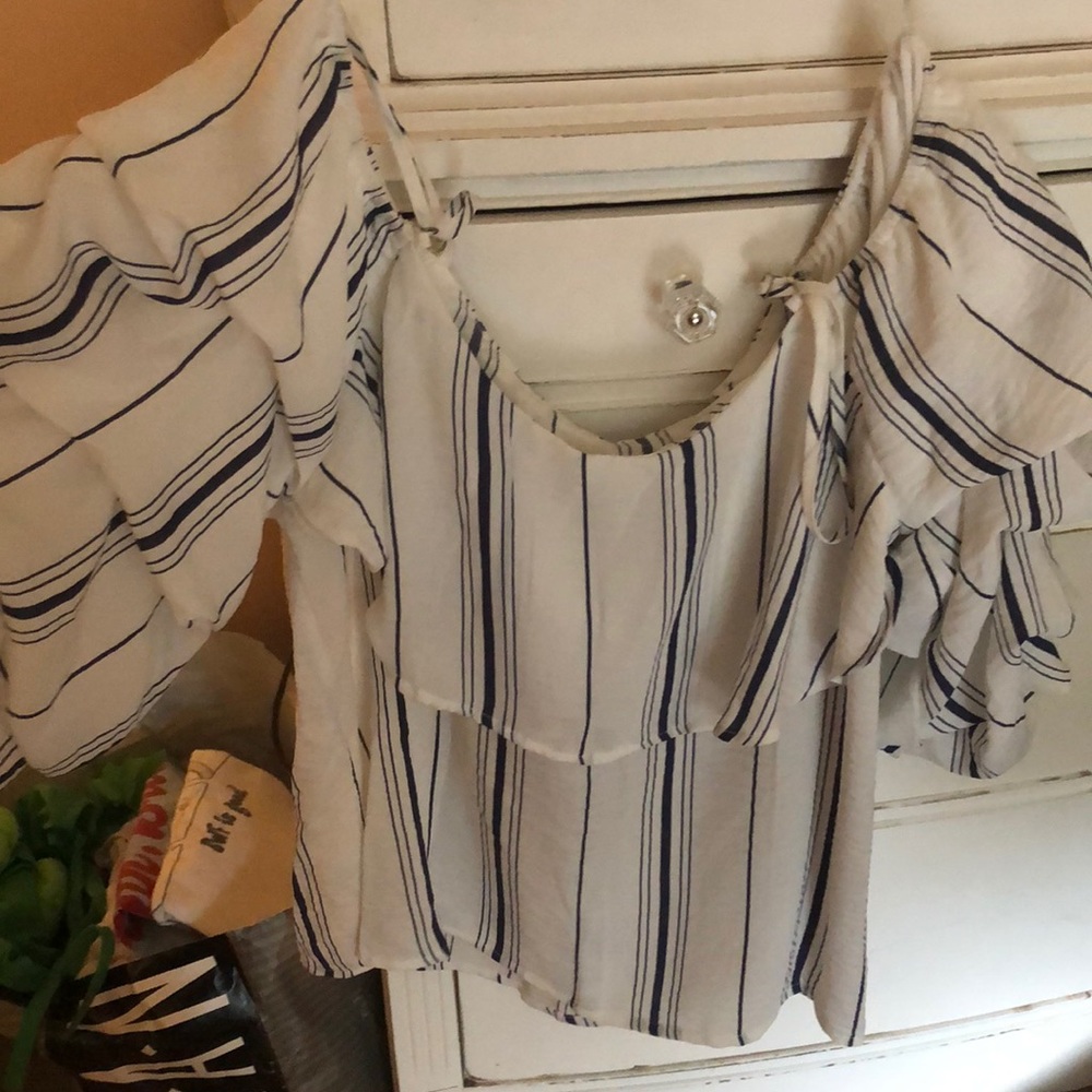 Brand: Hot and Delicous off the shoulder top